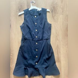 Classy and body hugging LOFT dress